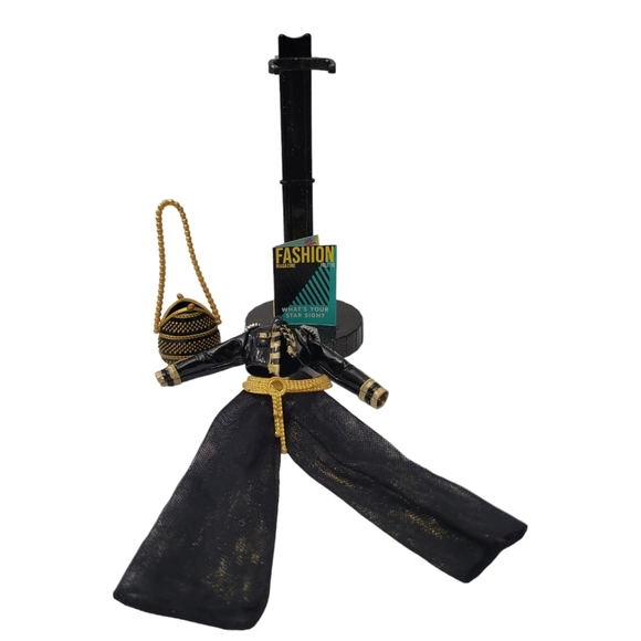 LOL Surprise! OMG Series 1 Royal Bee Clothes Lot Jacket Pants Belt  Mag Handbag - Picture 8 of 10